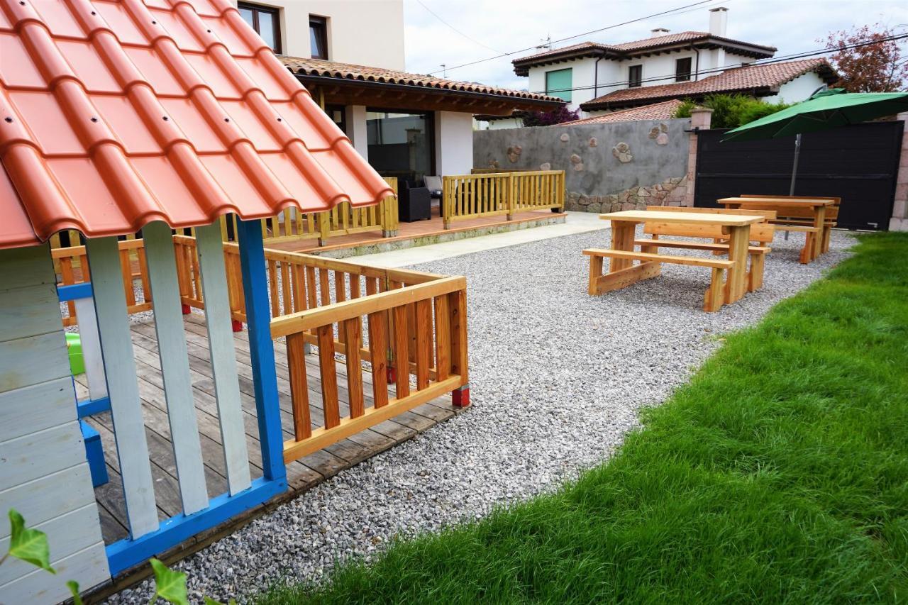 Apartamentos La Playina Llanes Exterior foto